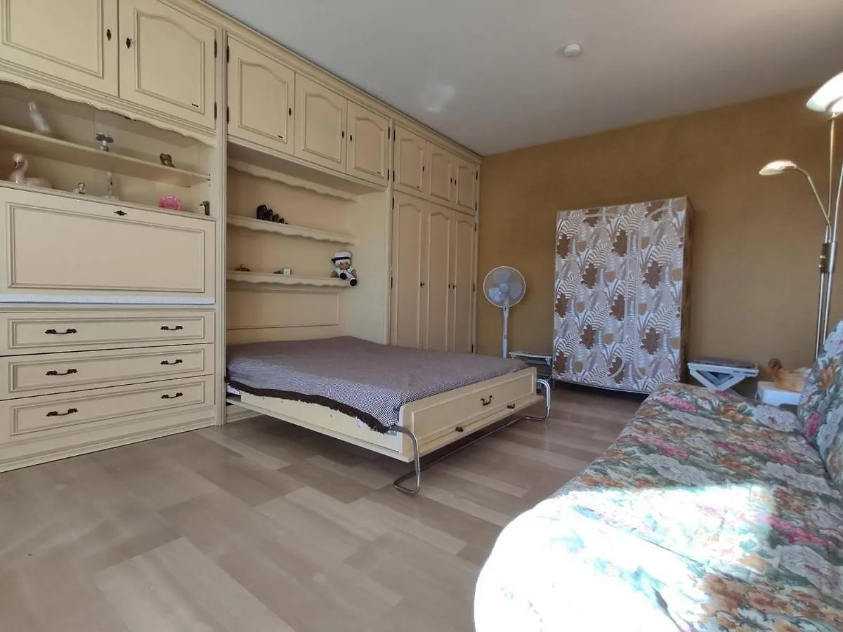 Studio Pour 4 Avec Terrasse Ensoleillee, Parking Privatif, A 250M Des Plages A Antibes - Fr-1-252-153 Apartment 0*,